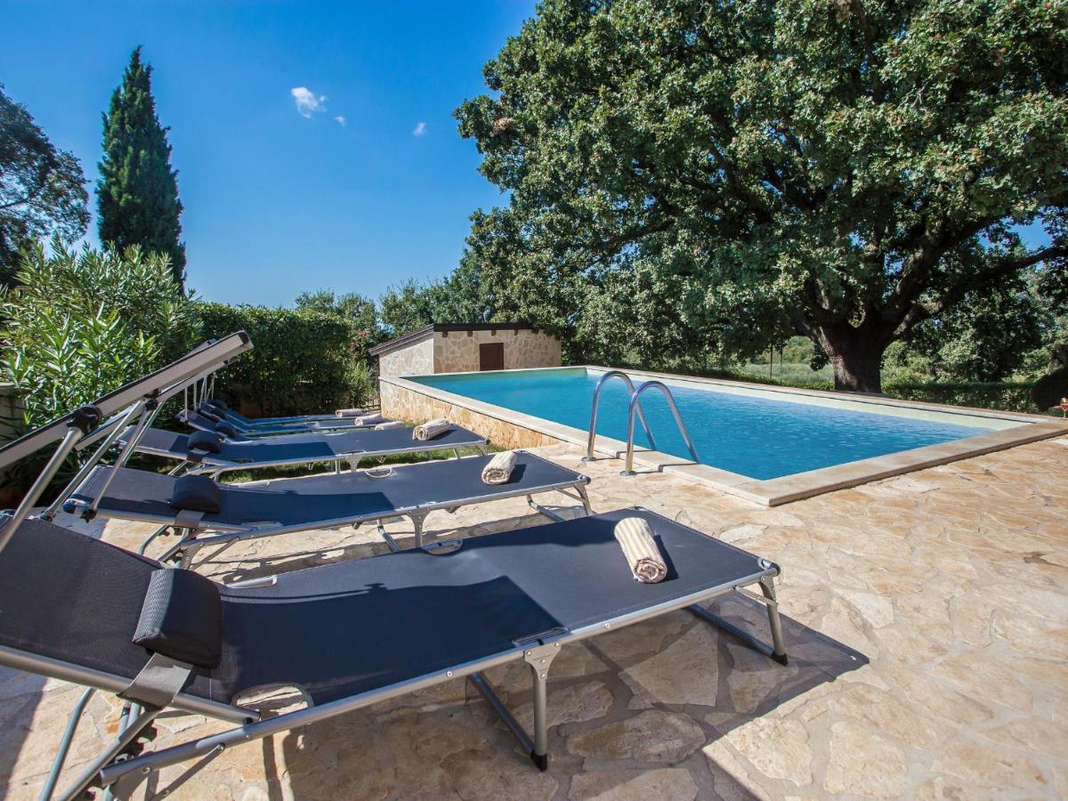 Villa Hrast Bacva Вишнян Екстер'єр фото
