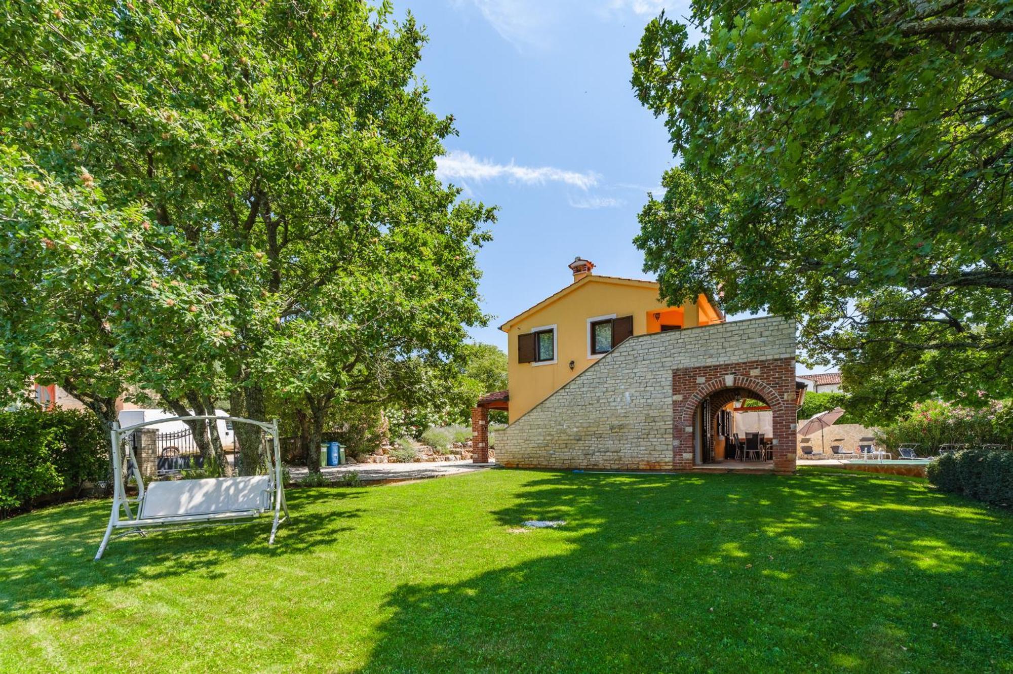 Villa Hrast Bacva Вишнян Екстер'єр фото