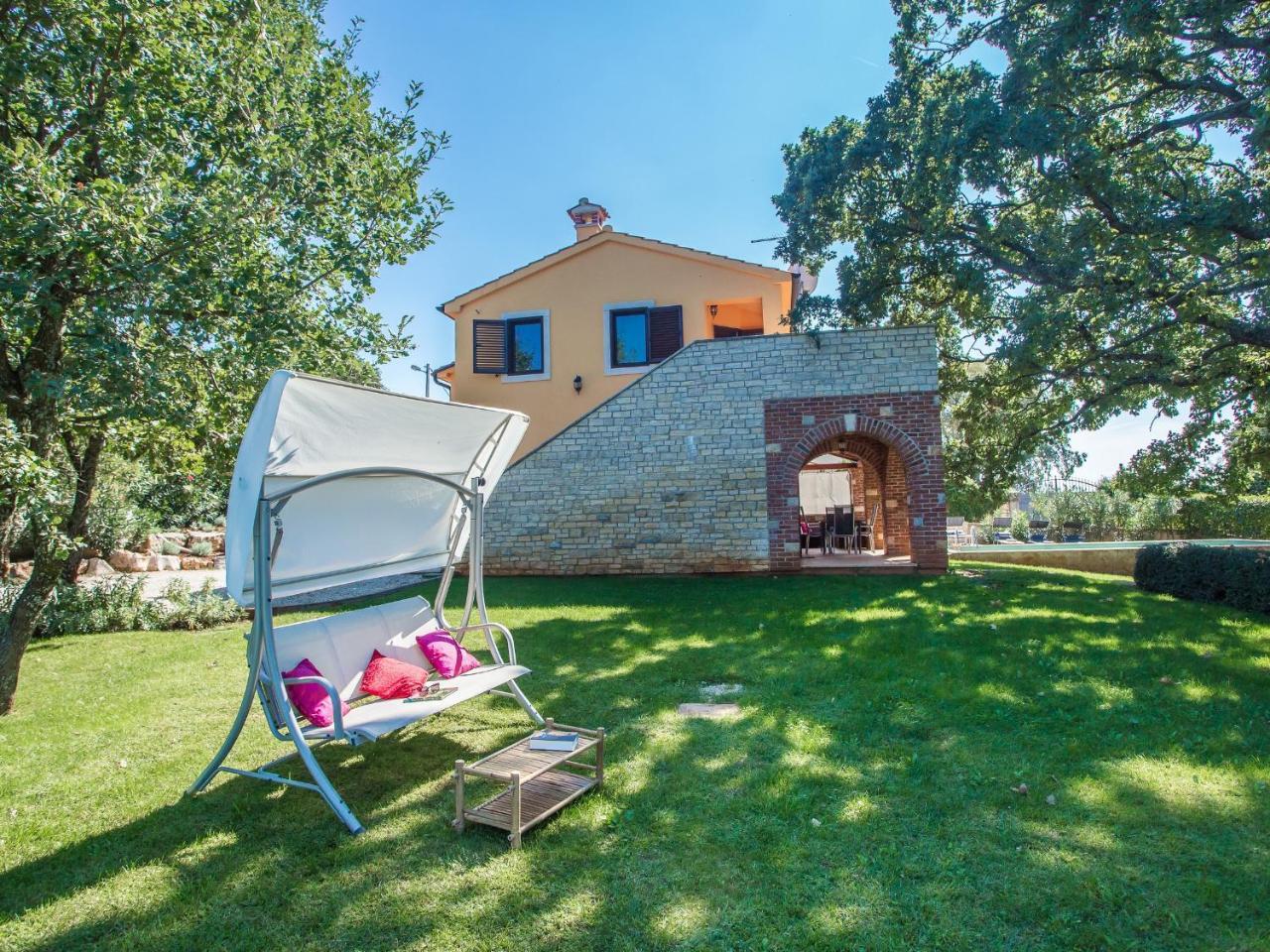 Villa Hrast Bacva Вишнян Екстер'єр фото